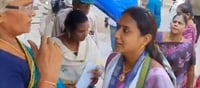 Mangalagiri - Voters Shock YSRCP Candidate - VIDEO